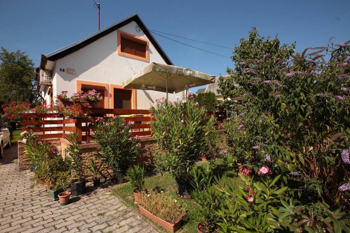Lonci Apartman Zalakaros Bagian luar foto